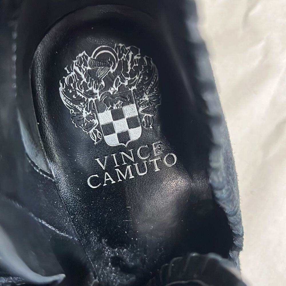VINCE CAMUTO FERNLEE BOOTIE SIZE 8 1/2M - Picture 6 of 7
